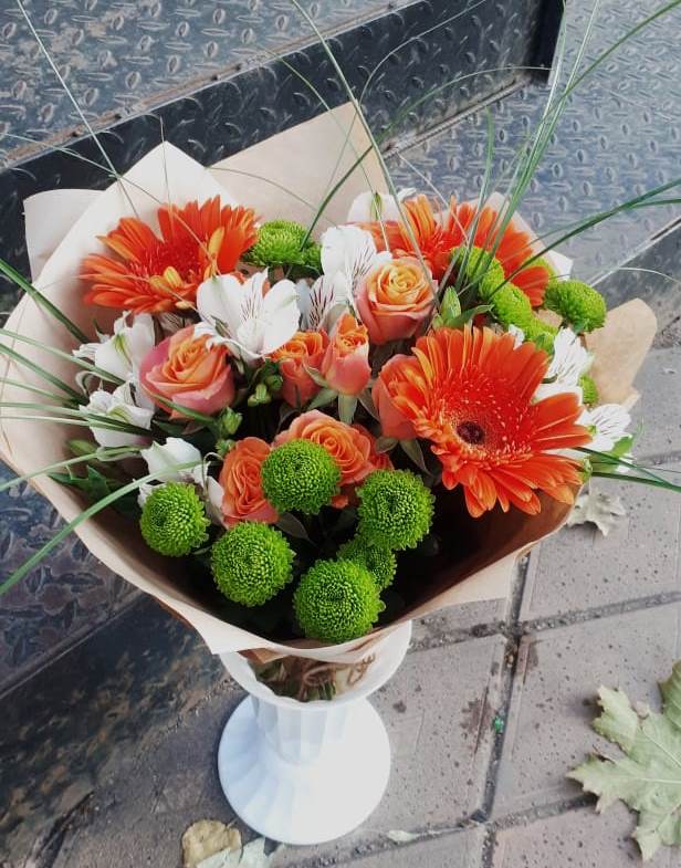 Букет цветов из: Герберы, Хризантемы, Альстромерии и Розы в Усть-Кан