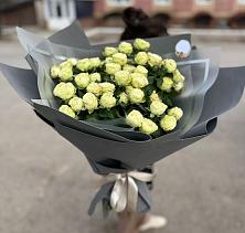Букет Белые кустовые розы Солинеро в Усть-Кан