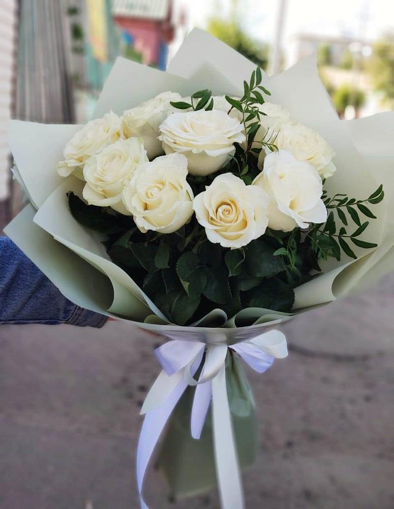 Букет Белые розы Проуд в Усть-Кан