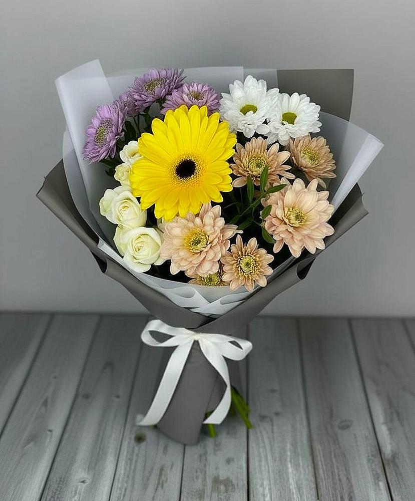Букет цветов из: Розы, Герберы и Хризантемы в Усть-Кан