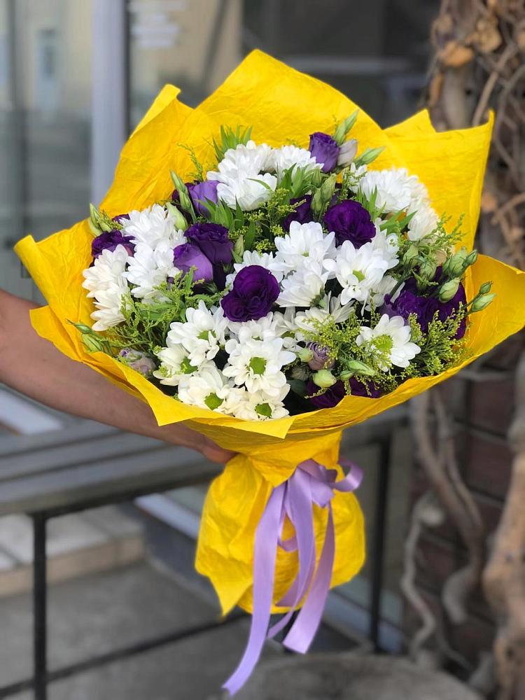 Букет цветов из: Ирисы, Хризантемы и Ромашки в Усть-Кан