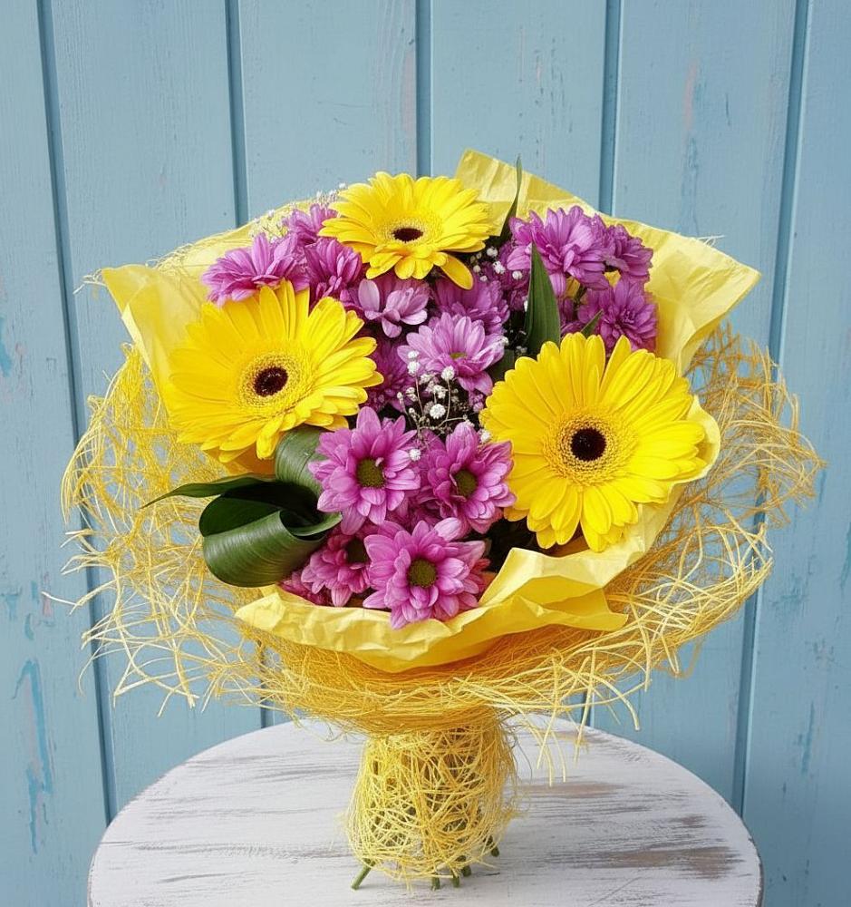 Букет цветов из: Хризантемы и Герберы в Усть-Кан