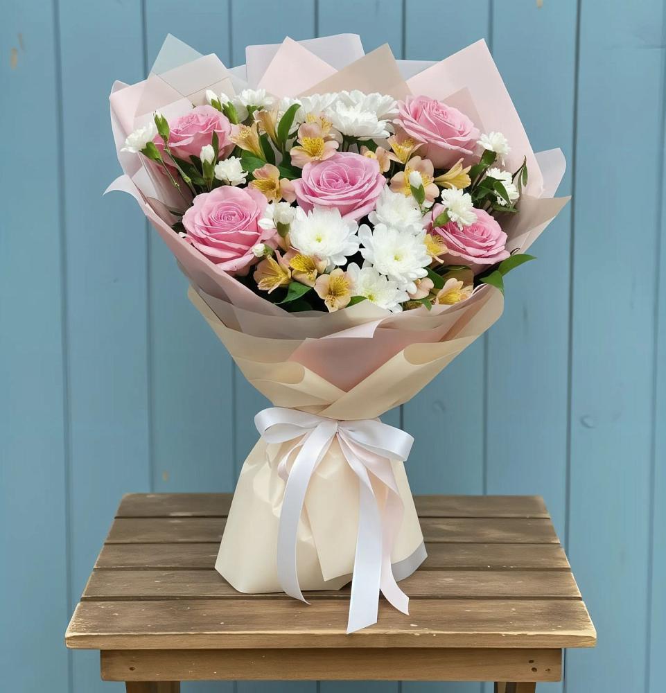 Букет цветов из: Гвоздики, Орхидеи и Розы в Усть-Кан